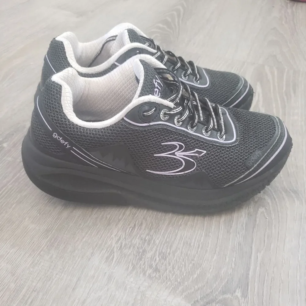 Gdefy Gravity Defyer Mighty Walk Athletic Shoes Women's Sz 6.5 Black TB9024FLP-M